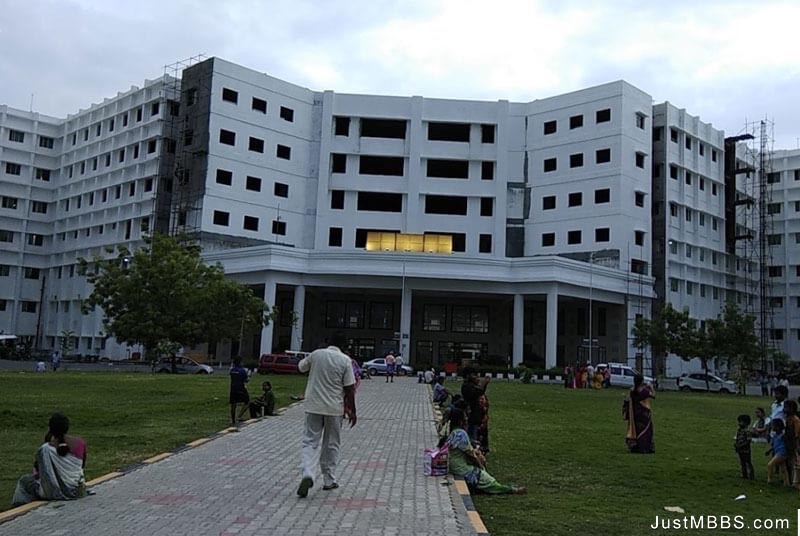 SRM COLLEGE OF NURSING