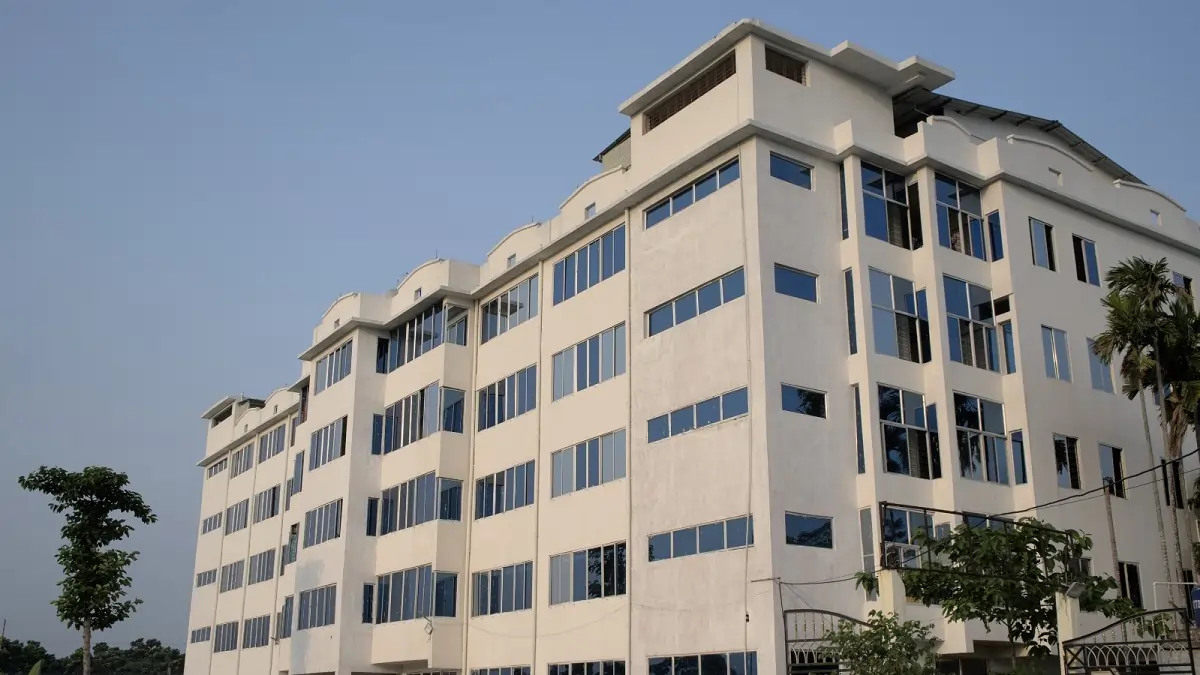 M R Institute Of Nursing