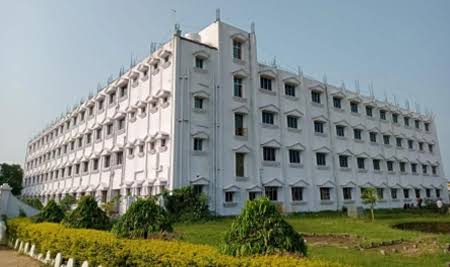 The Neotia University Institute Of Nursing /