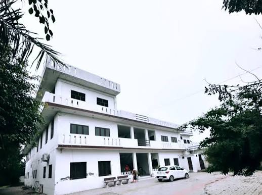 Dilbag Memorial School of Nursing (Sohian Kalan, Amritsar, Punjab, India)